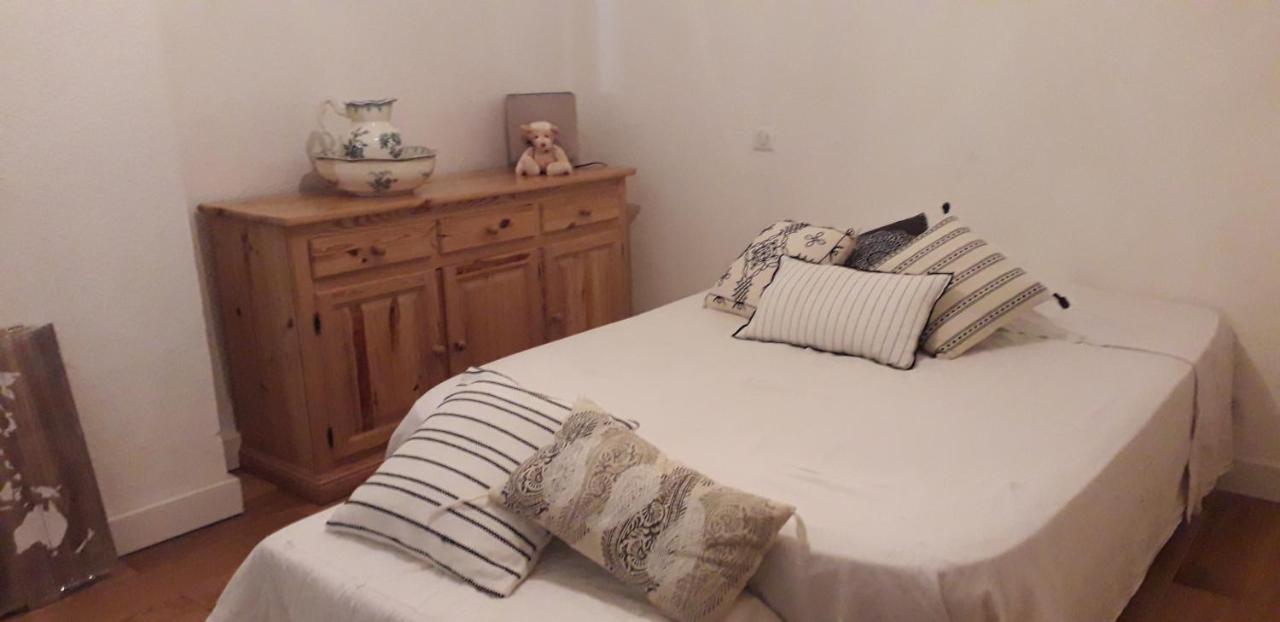 Appartement Cosy Au Coeur Du Centre Historique. Arles Ngoại thất bức ảnh